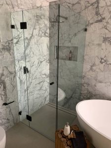 Frameless Shower Screen